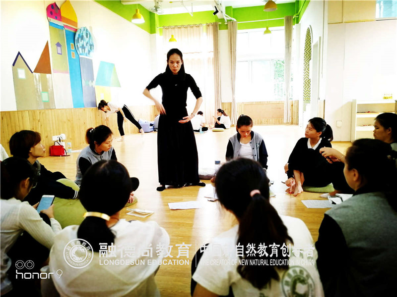 1543802773702008.jpg 微信图片_20181121110524_副本.jpg